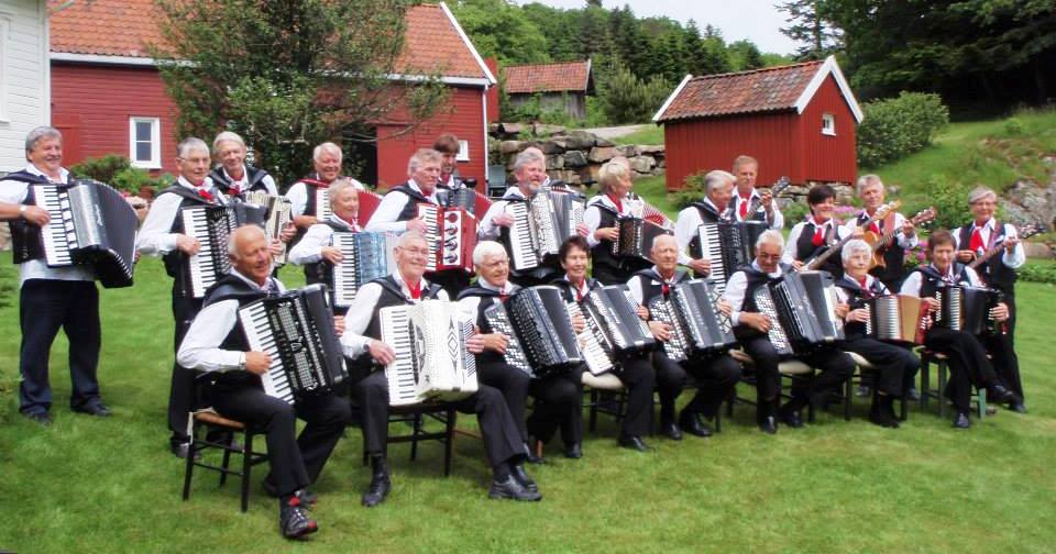 lindesnes trekkspilleklubb aug2014